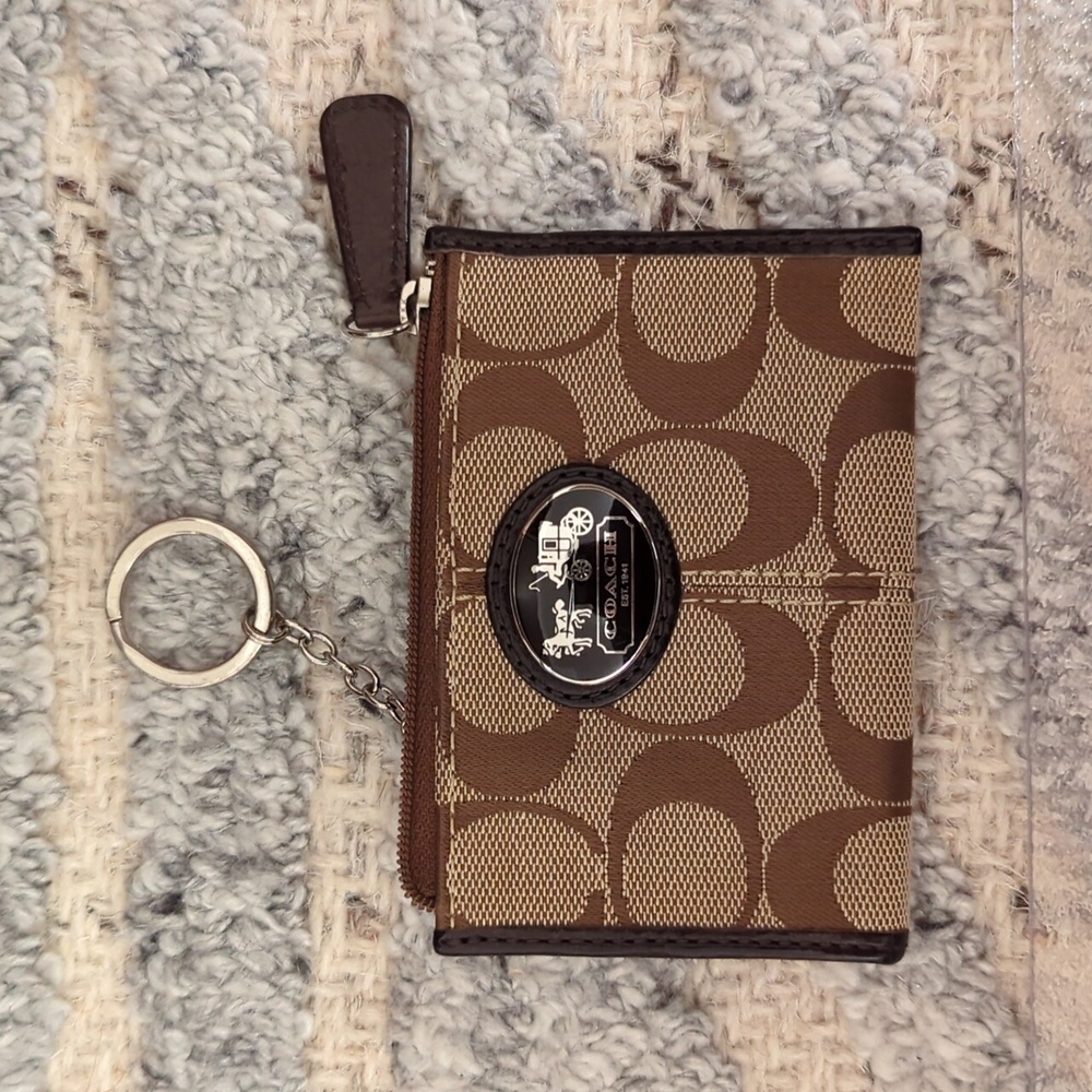 Vintage Coach monogrammed wallet/key case
